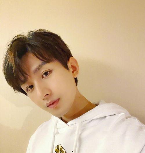 成毅袁冰妍最新爆料超话,甜蜜互动引粉丝热议 第3张 成毅袁冰妍最新爆料超话,甜蜜互动引粉丝热议 第3张